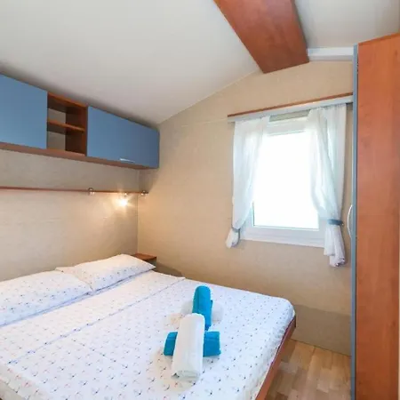 Mobile Homes Tina Pakostane II Exterior photo