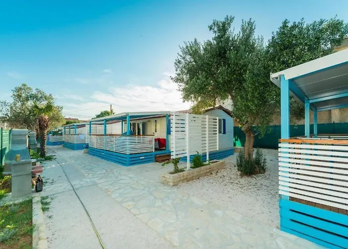 Mobile Homes Tina Pakostane II